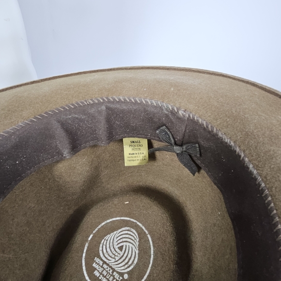 Wool fedora with feather size small - Picture 7 of 16